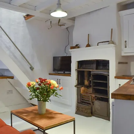 Holiday home Hogwood *