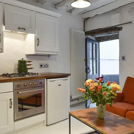 Hogwood * Knaresborough