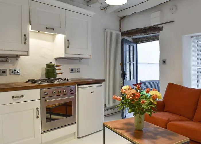 Hogwood * Knaresborough